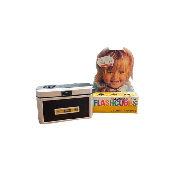 Vintage Kodak Instamatic 134 Camera - Picture 6 of 6